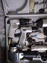 Northern Industrial Tools 71-Piece Air Tool Kit - Image 3