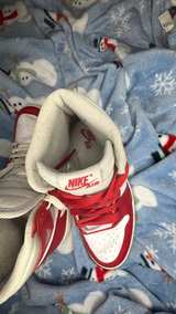 Air Jordan 1 Retro High OG 'Lost & Found' - Image 3