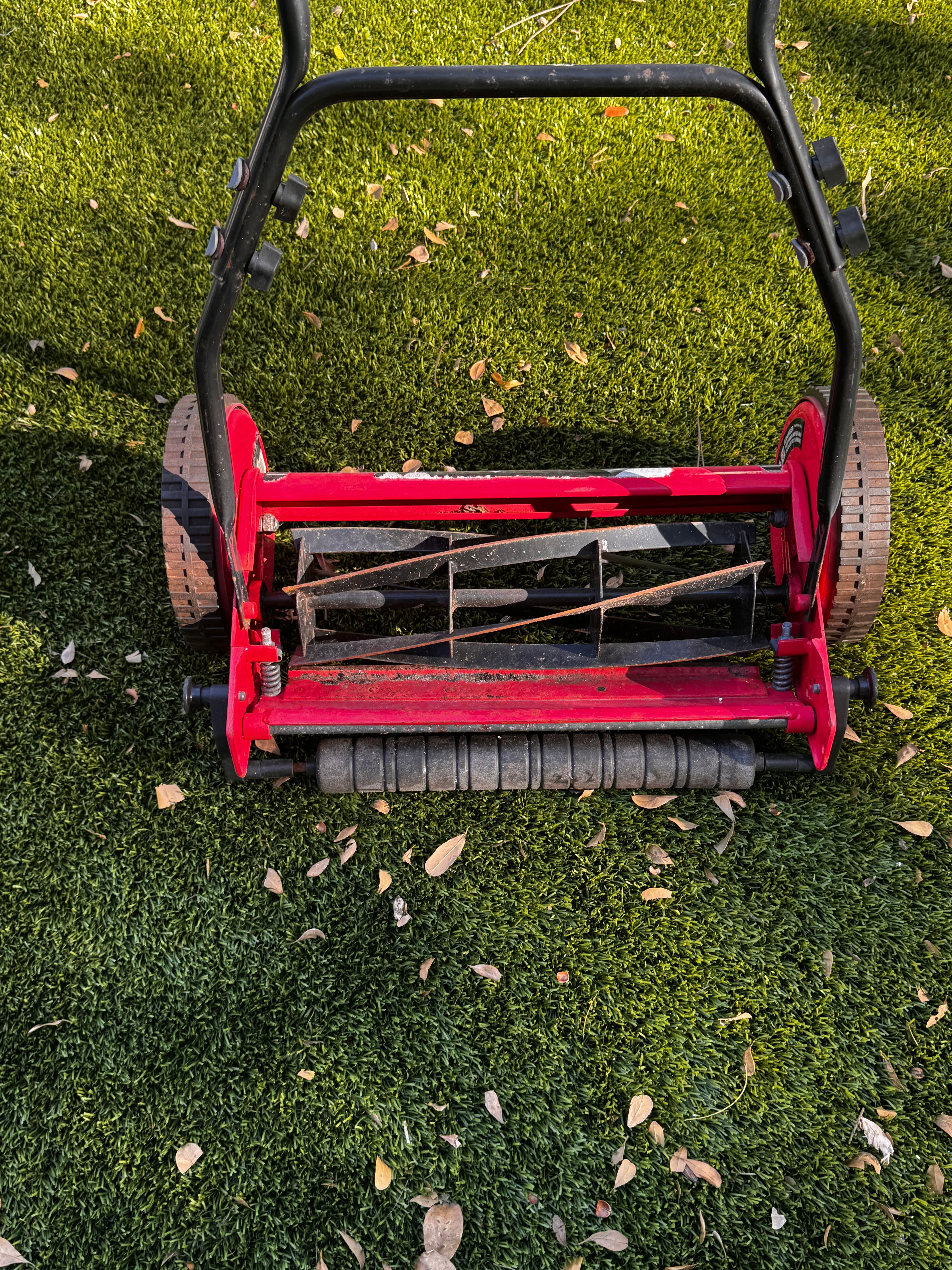 Craftsman 16-inch Manual Reel Lawn Mower - Image 6