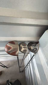 Tour Edge mixed golf club set and bag. - Image 4