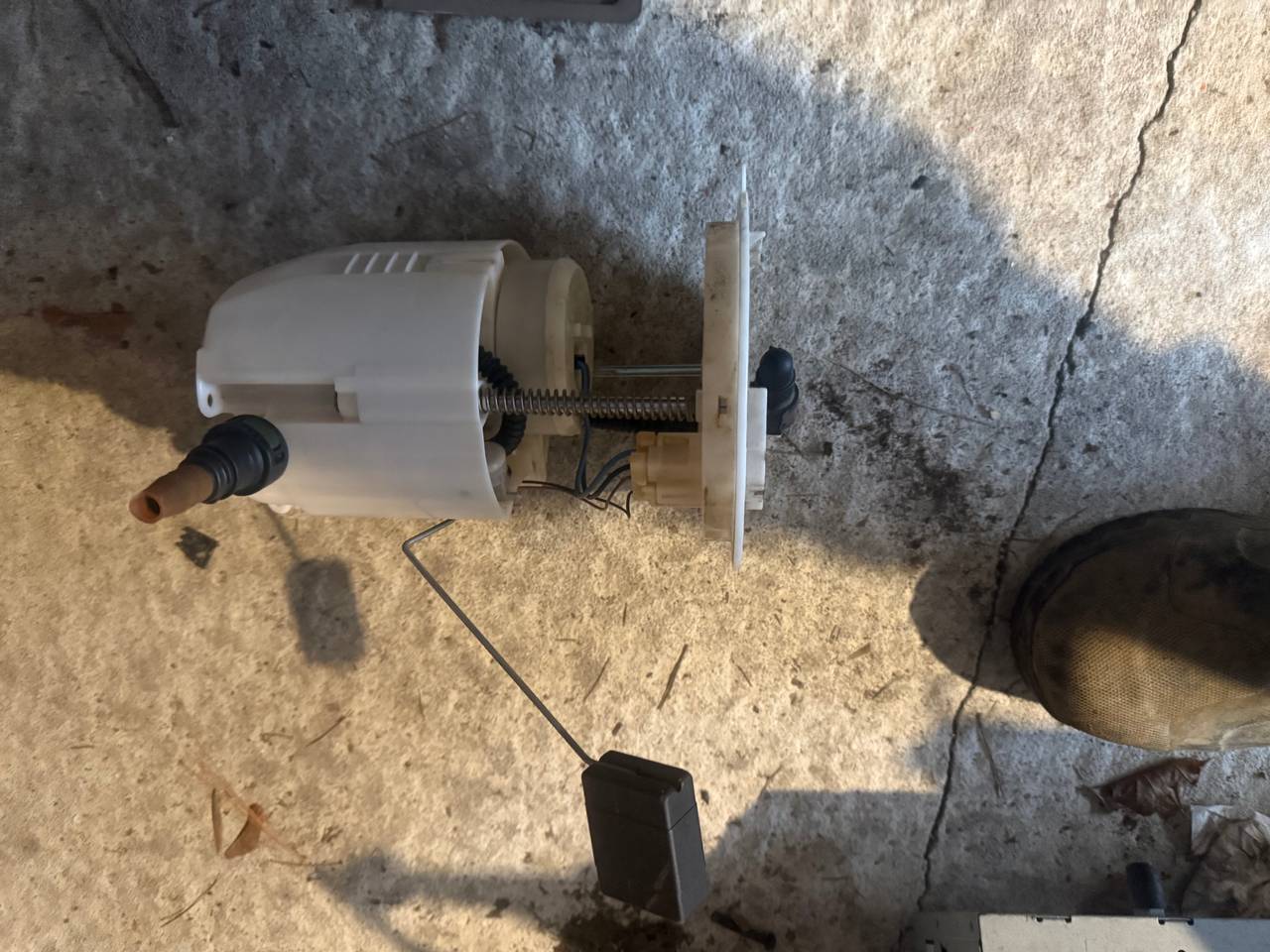 Fuel Pump Assembly with Sending Unit