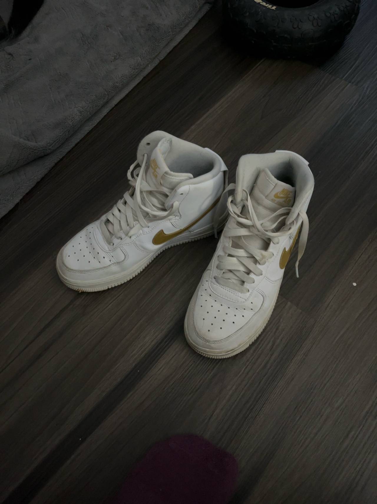 Nike Air Force 1 High Women's Metallic Gold