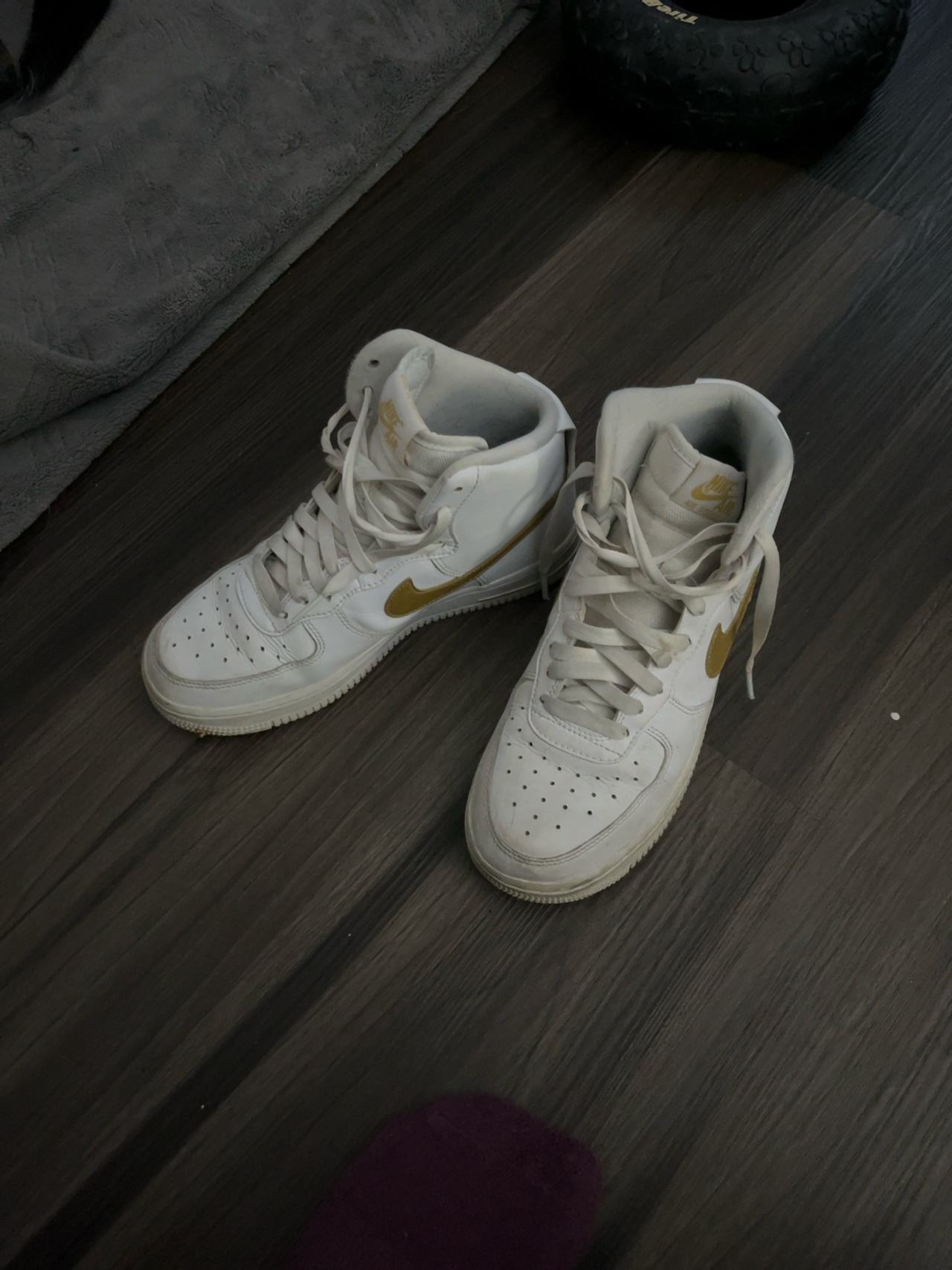 Nike Air Force 1 High Women's Metallic Gold