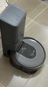 iRobot Roomba i8+ Self-Emptying Robot Vacuum - Image 3