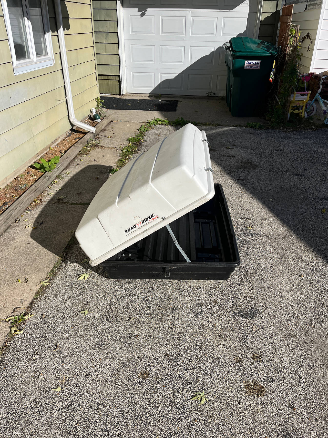 Road Tuff Road Finder Rooftop Cargo Box