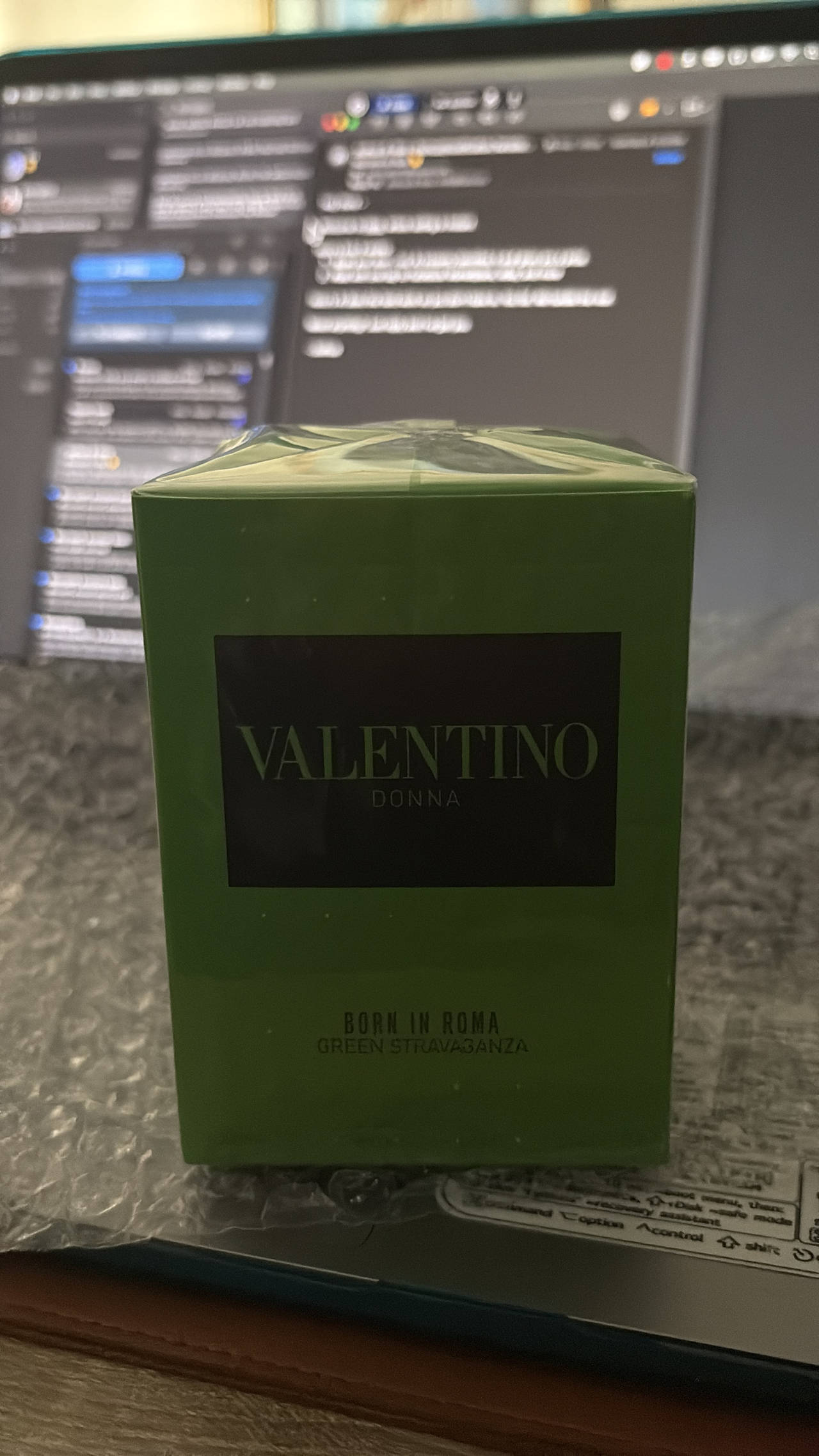 Valentino Donna Born In Roma Green Stravaganza