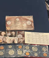 1985 United States Mint Uncirculated Coin Set (P & D) - Image 1
