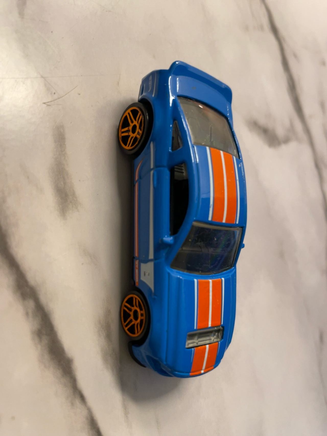Hot Wheels Ford Shelby GT500 1:64 Scale Blue Diecast Car