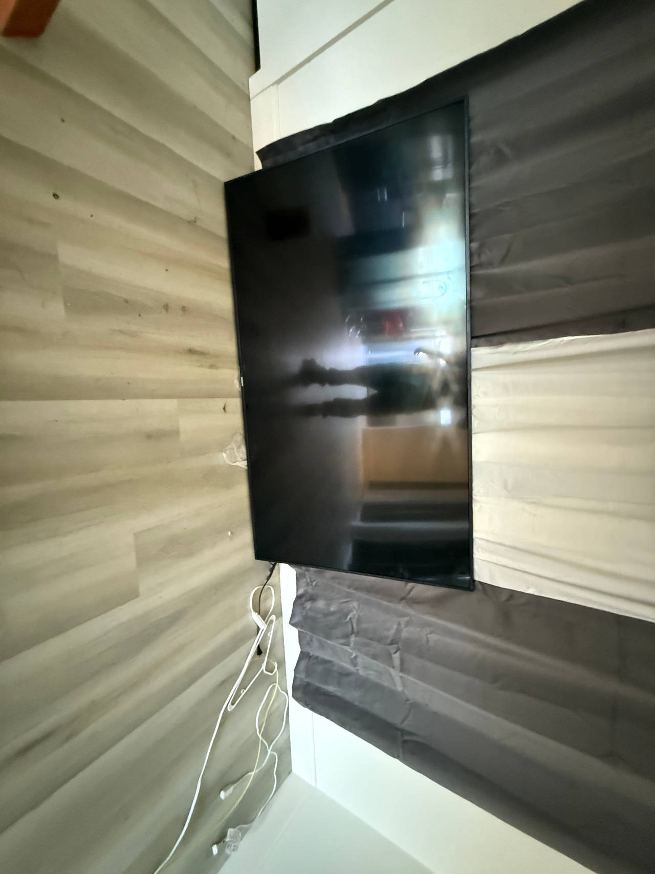 Flat Screen LED TV
