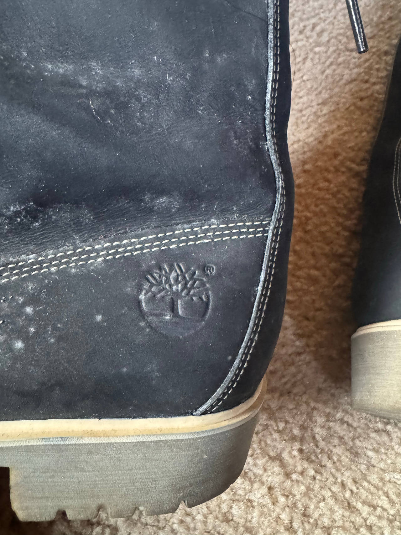 Timberland Boots ladies, size 8.5 boots with the fur perfect for back to school