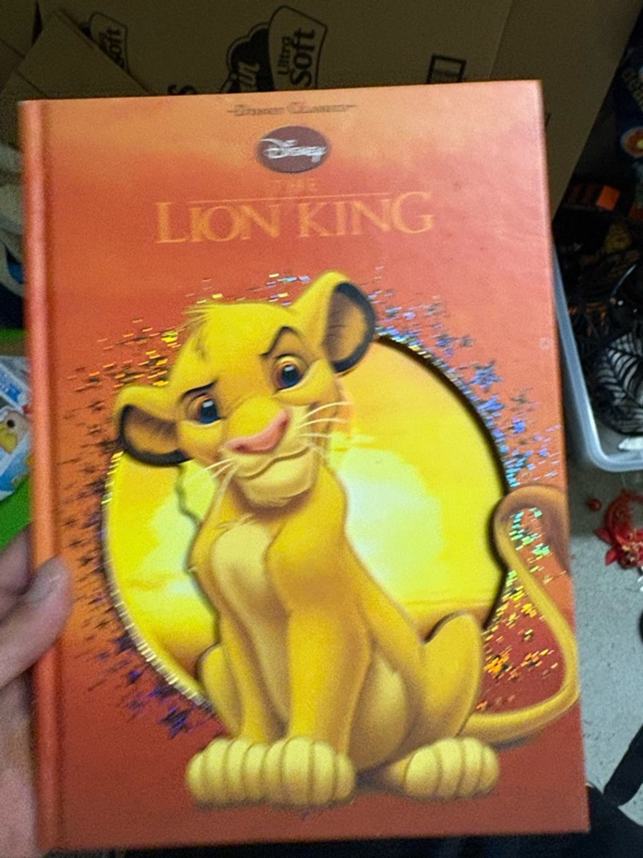 Disney The Lion King Hardcover Diecut Book