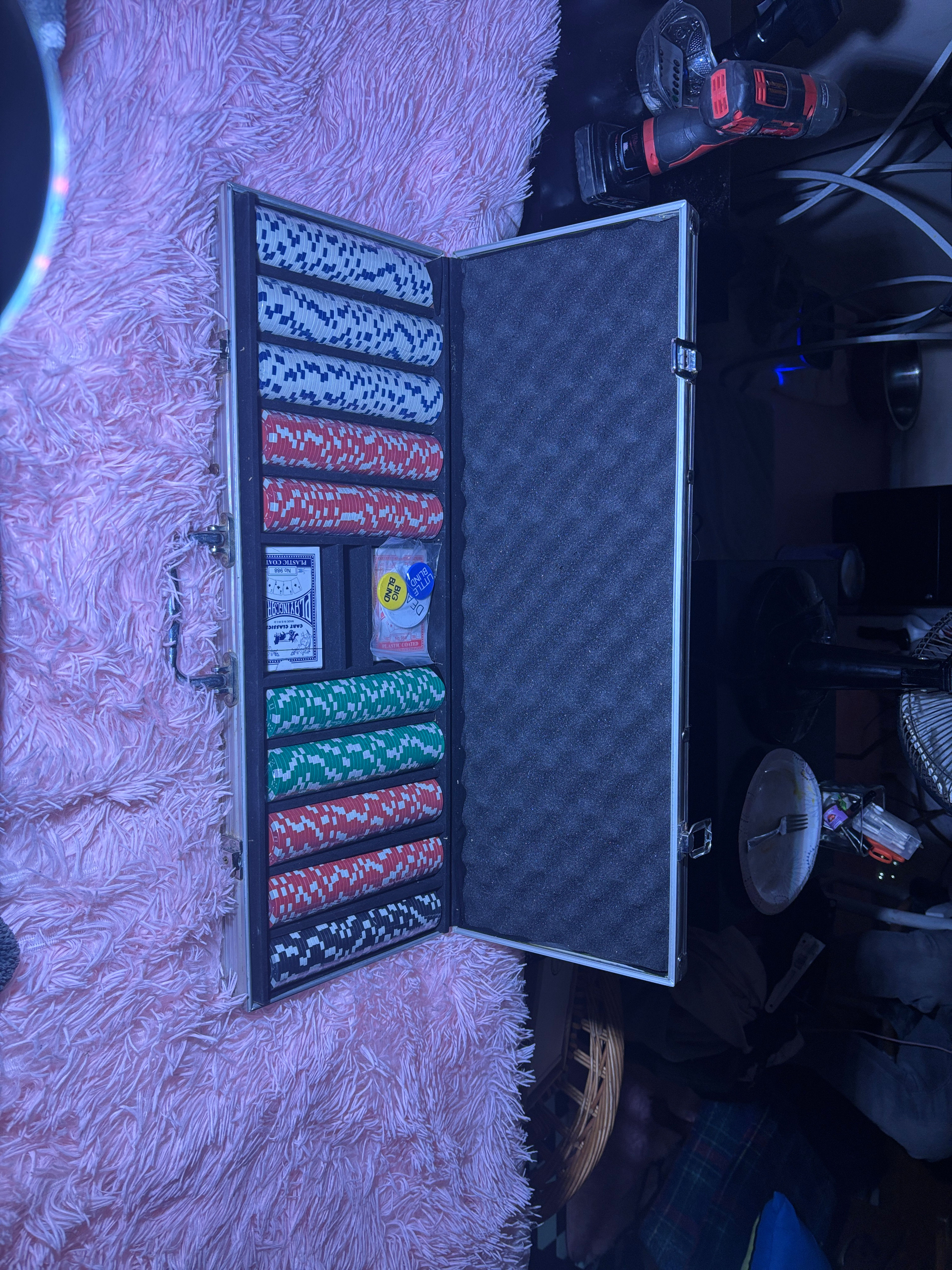 500 Piece Poker Chip Set with Aluminum Case