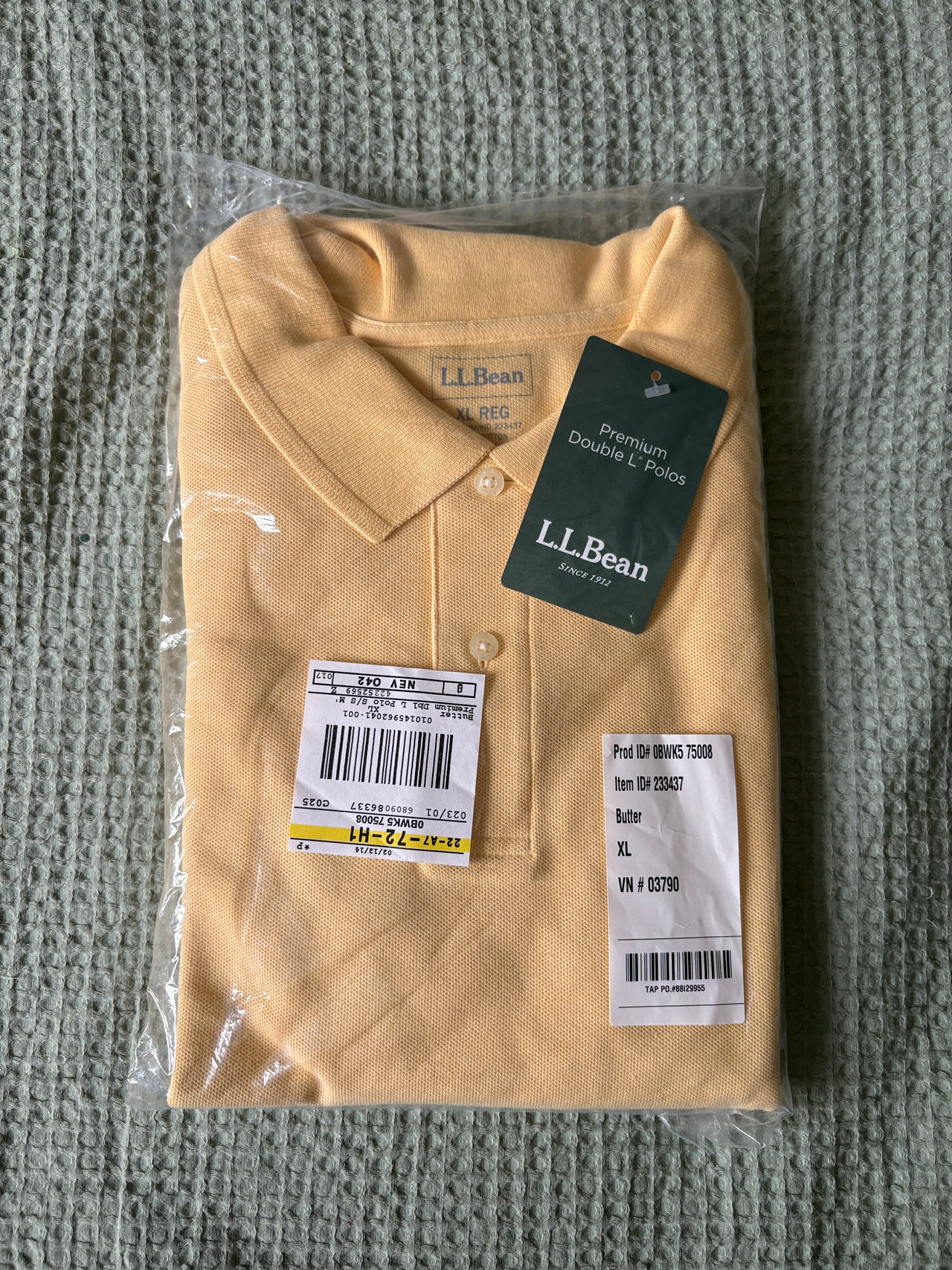 Men’s L.L.Bean Premium Double L Polo Shirt Size XL Butter yellow Color.