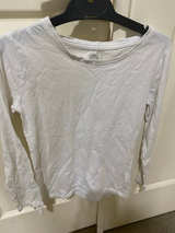 Preowned Size 10 White Long Sleeve top.  - Image 1