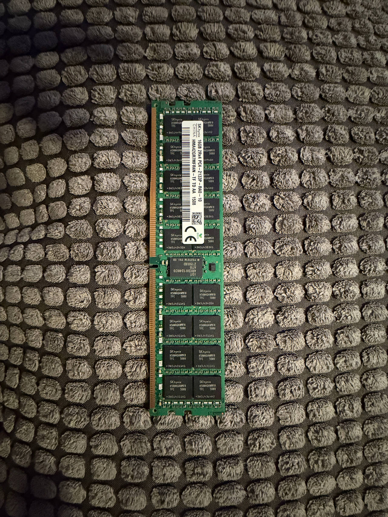SK Hynix 16GB DDR4 PC4-2133P ECC Registered RAM
