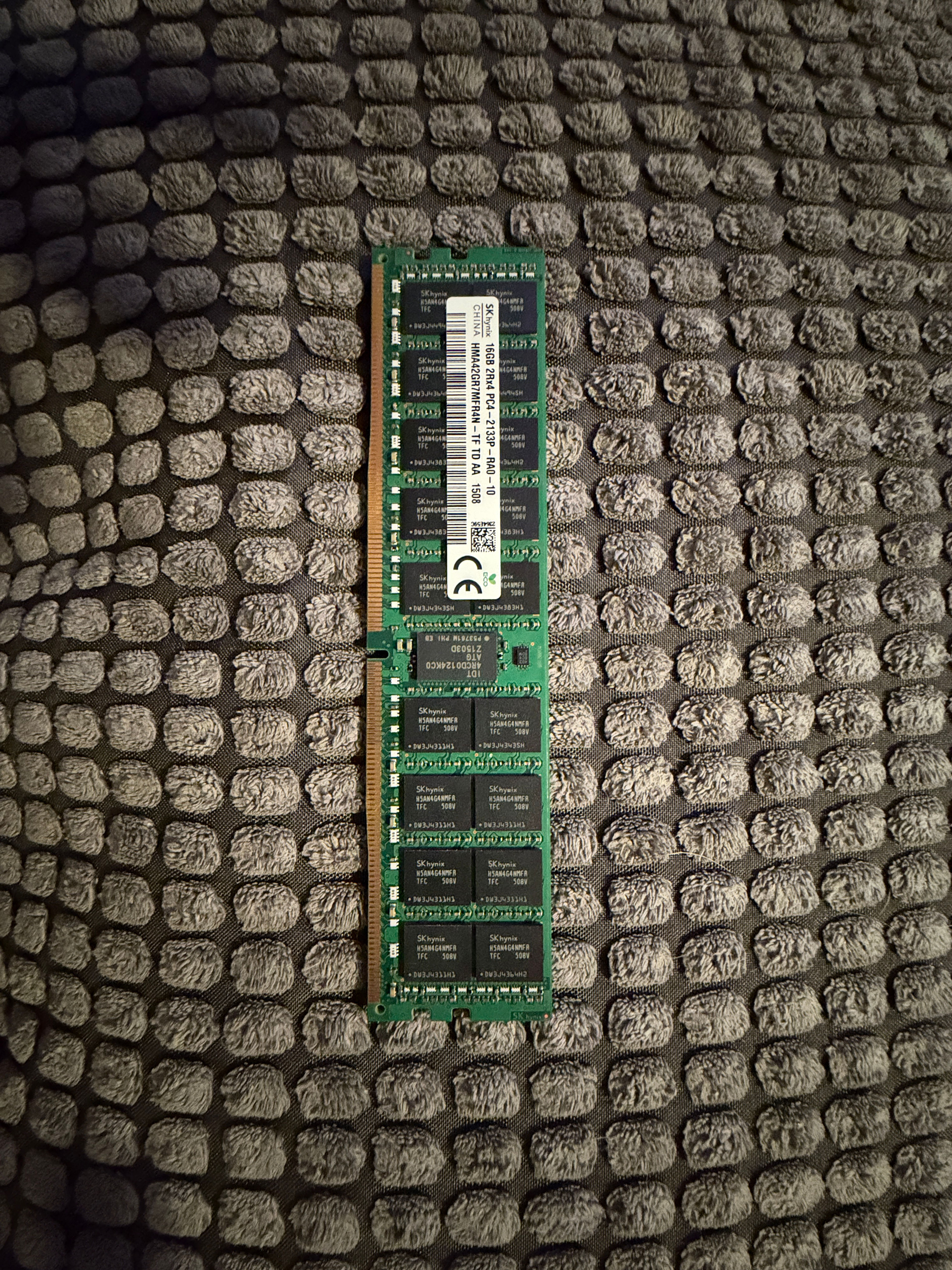 SK Hynix 16GB DDR4 PC4-2133P ECC Registered RAM