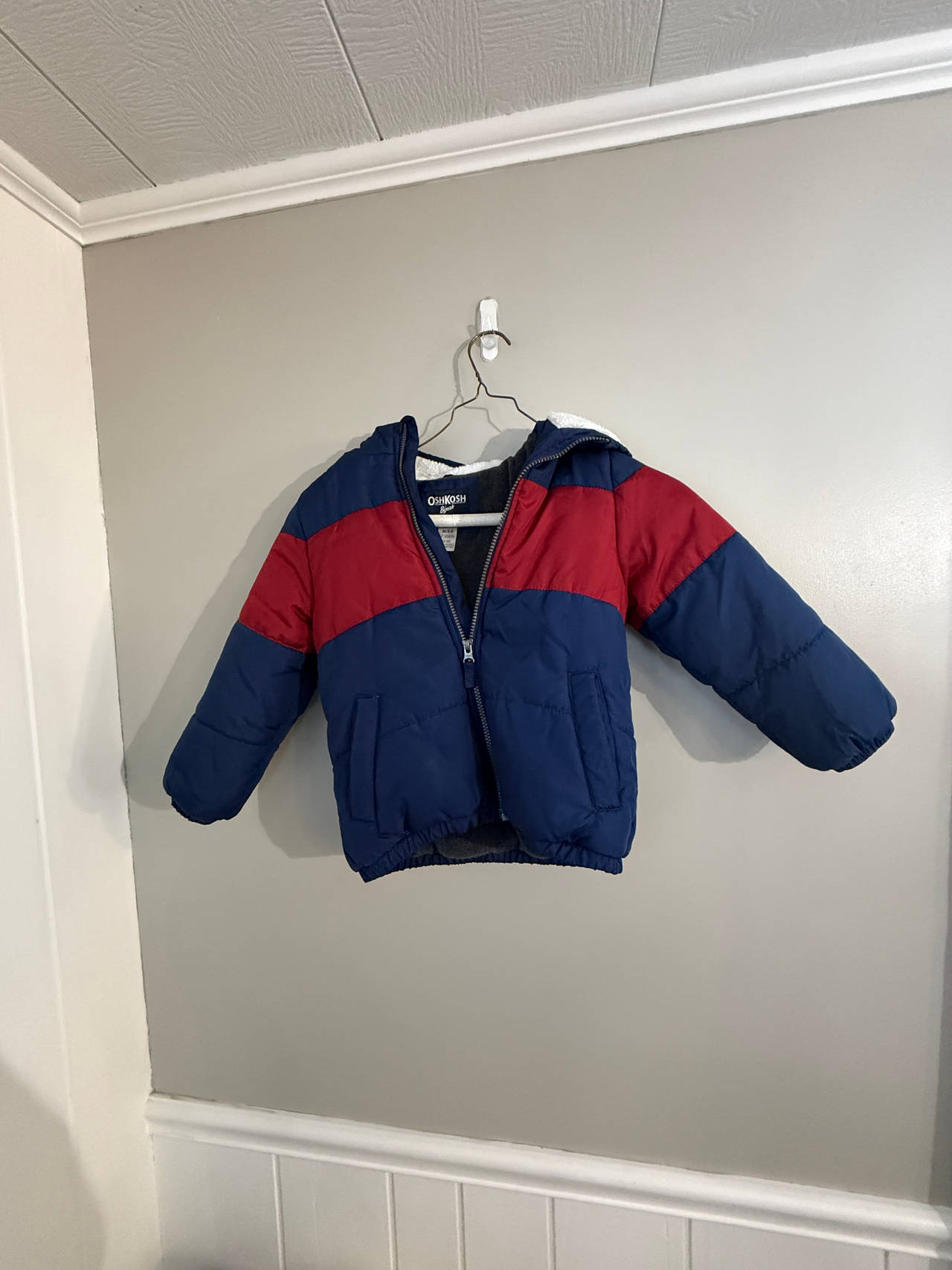 OshKosh B'gosh Kids Colorblock Puffer Jacket size 5-6