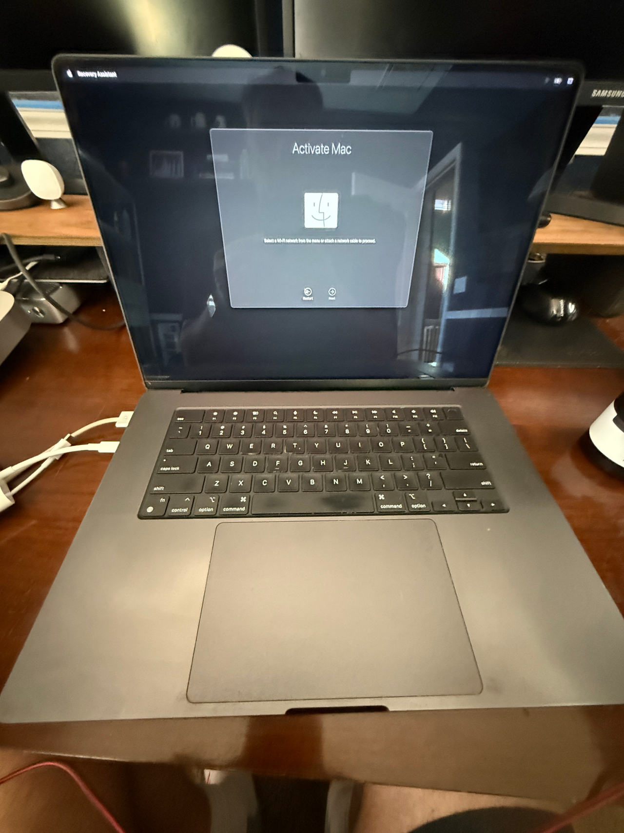 2024 MacBook Pro M4 Pro 14-Core CPU 20-Core GPU - Broken - Parts Only