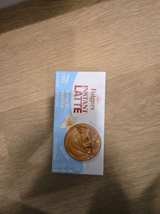Folgers Instant Latte French Vanilla – Box of 4 + 2 Extra Packets (6 Total) - Image 2