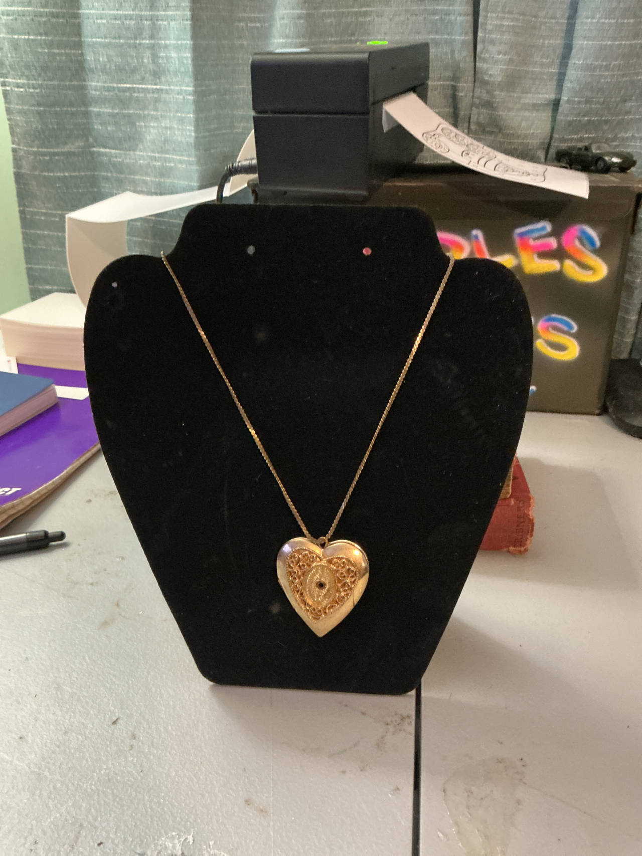 Vintage Gold Tone Heart Locket Necklace with Filigree and Stone is missing