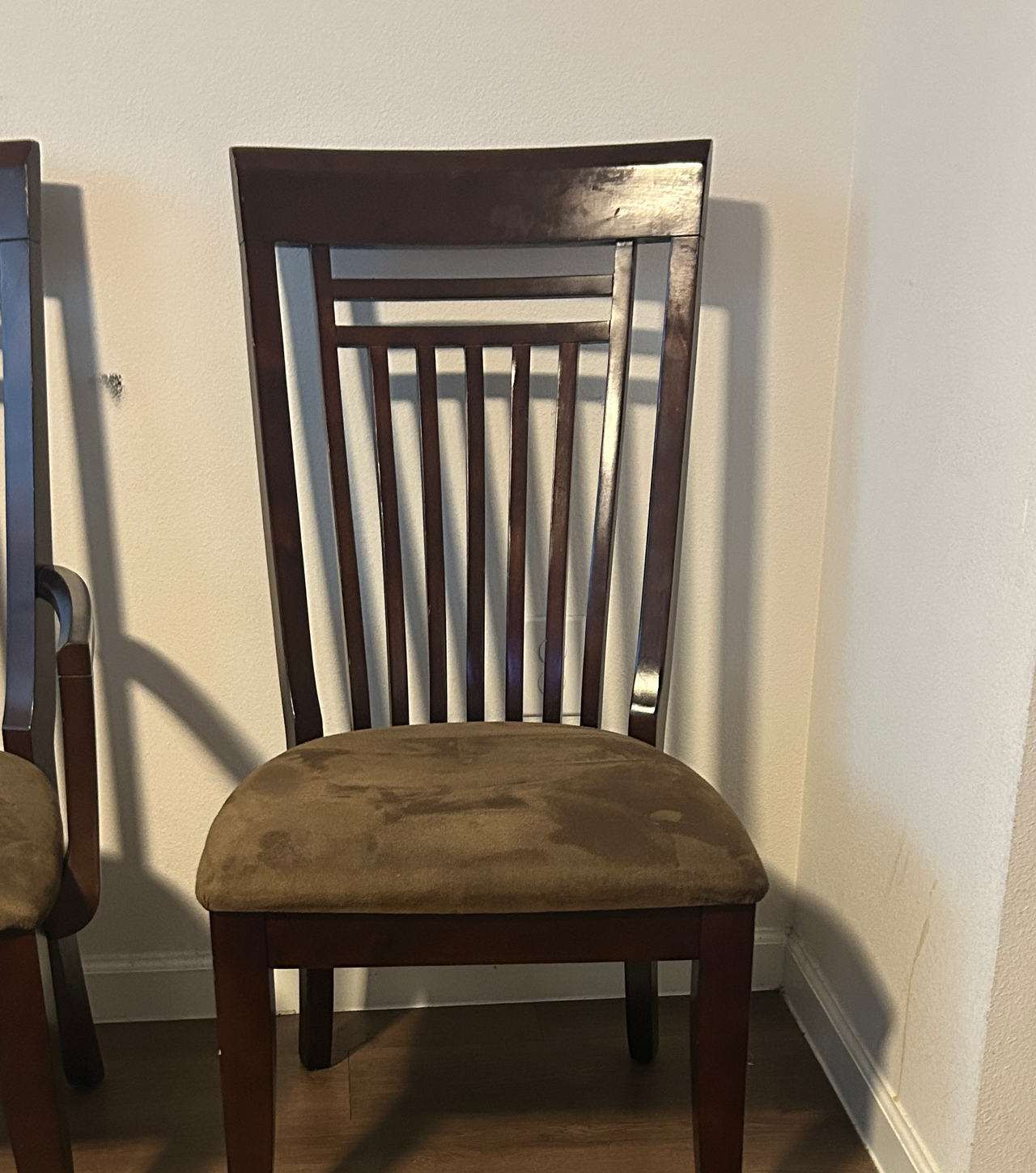 Ashley Furniture Kimonte Dining Chair