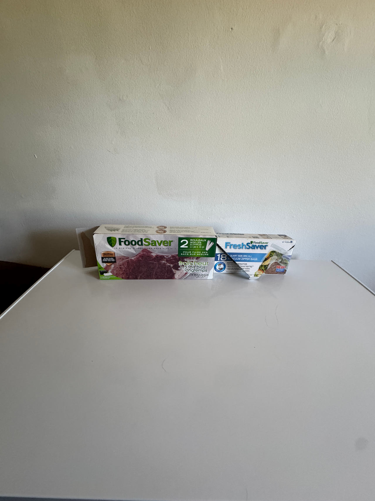 FoodSaver Vacuum Sealer Bags and 1 Roll