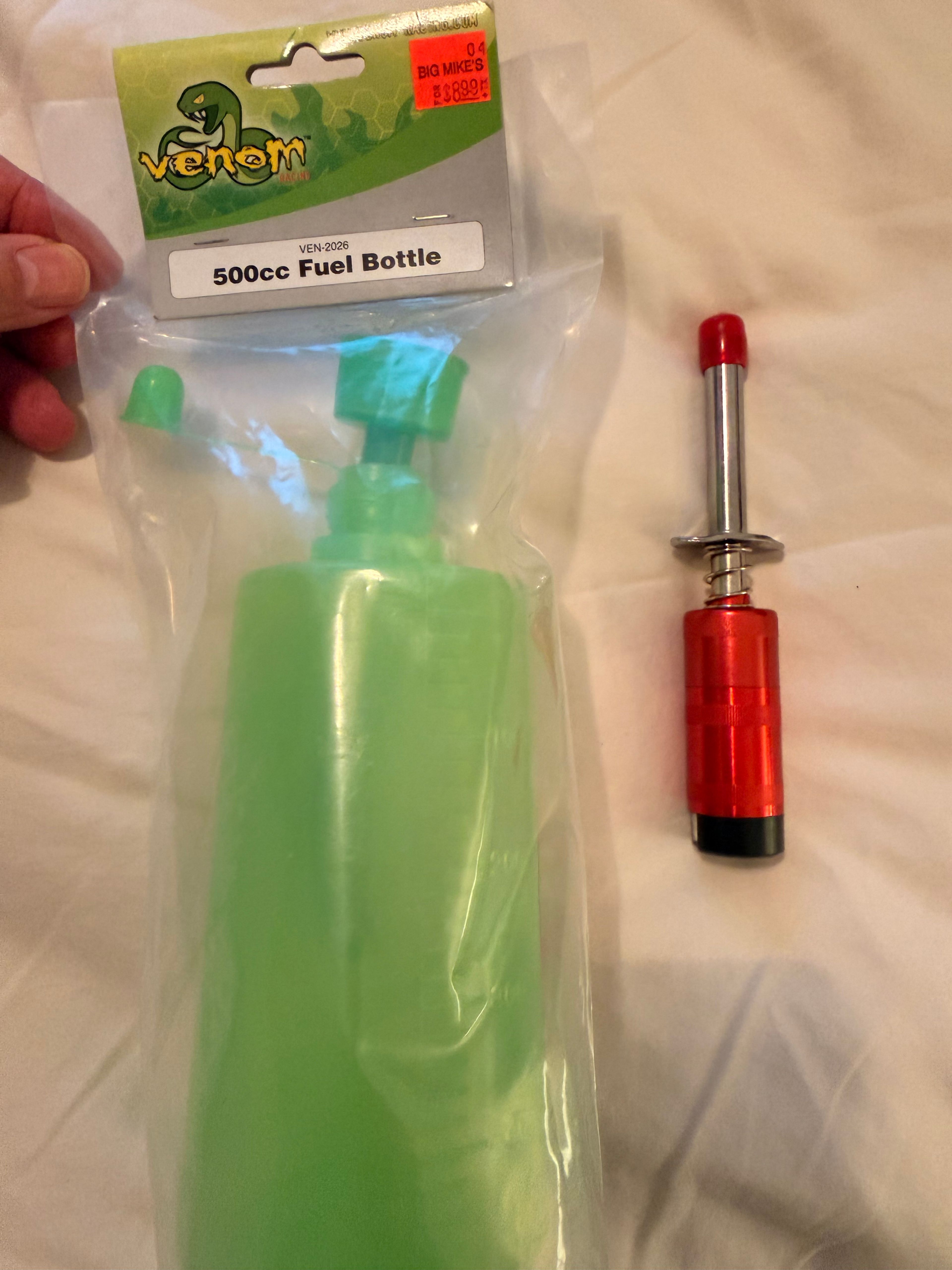 Llumar U-8 1/8 Scale Nitro Hydroplane RC Boat New In Box - Image 4