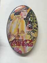 Vintage Coca-Cola Sewing Kit Tin. 
 - Image 2