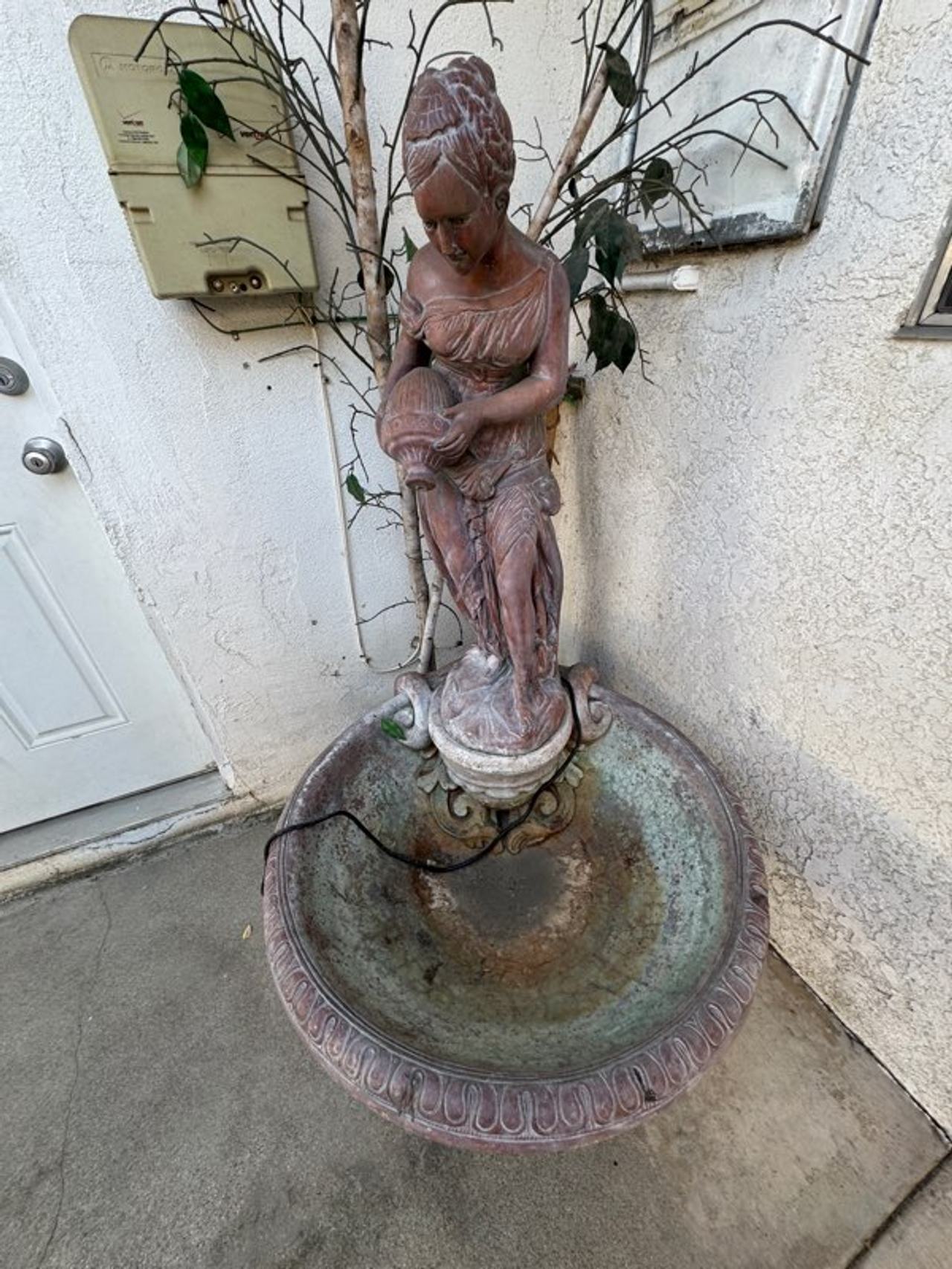 Classical Woman Garden Fountain