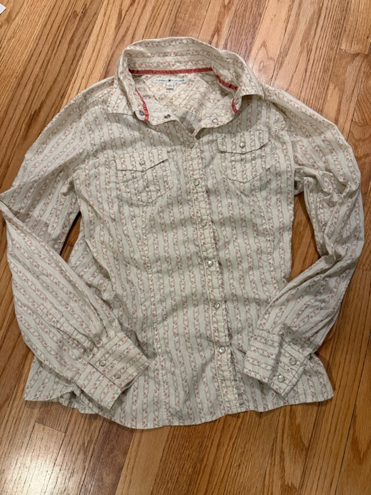 Tommy Hilfiger Women's Floral Button-Up Shirt