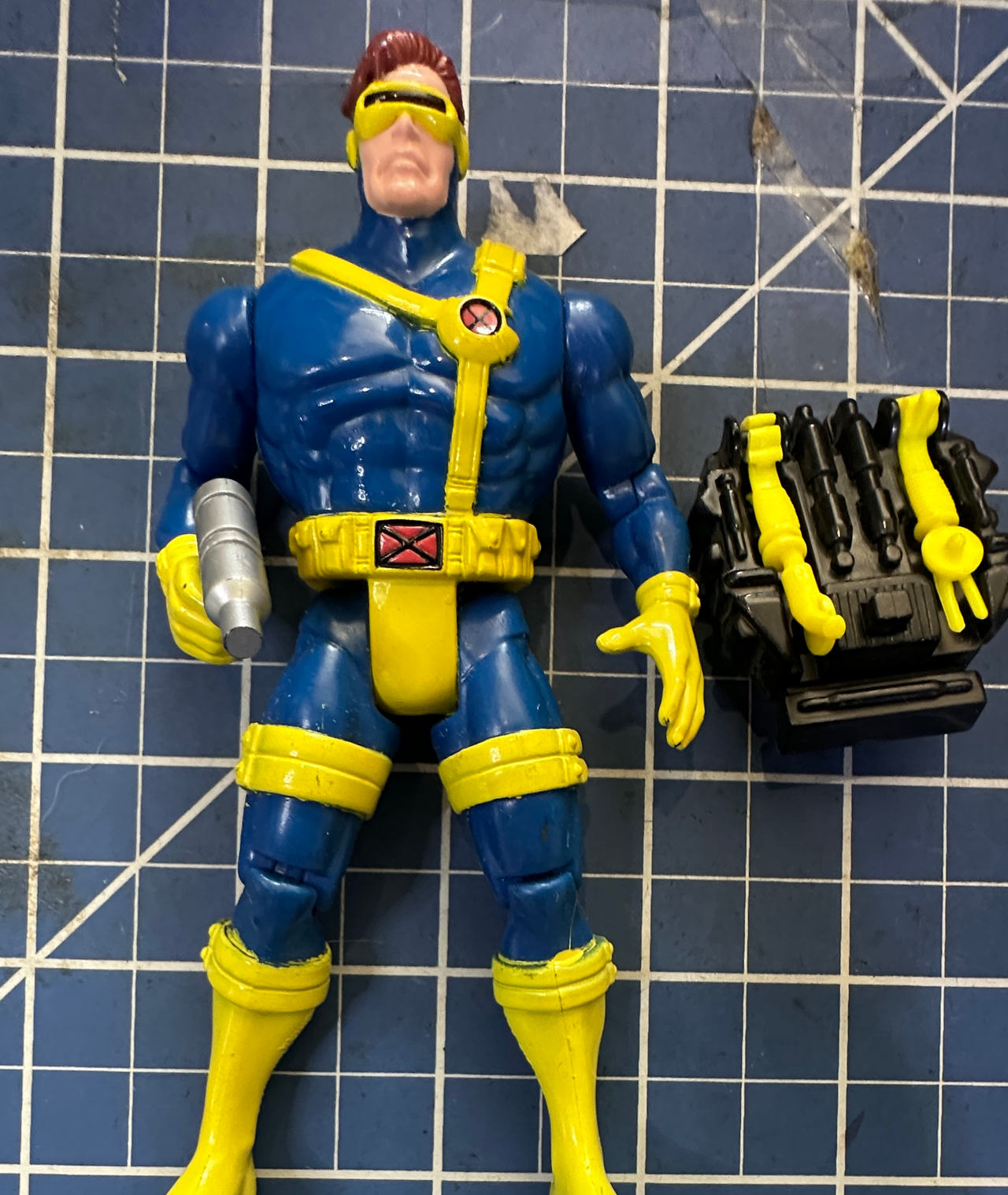 Toy Biz X-Men CYCLOPS vtg Action Figure w accessories