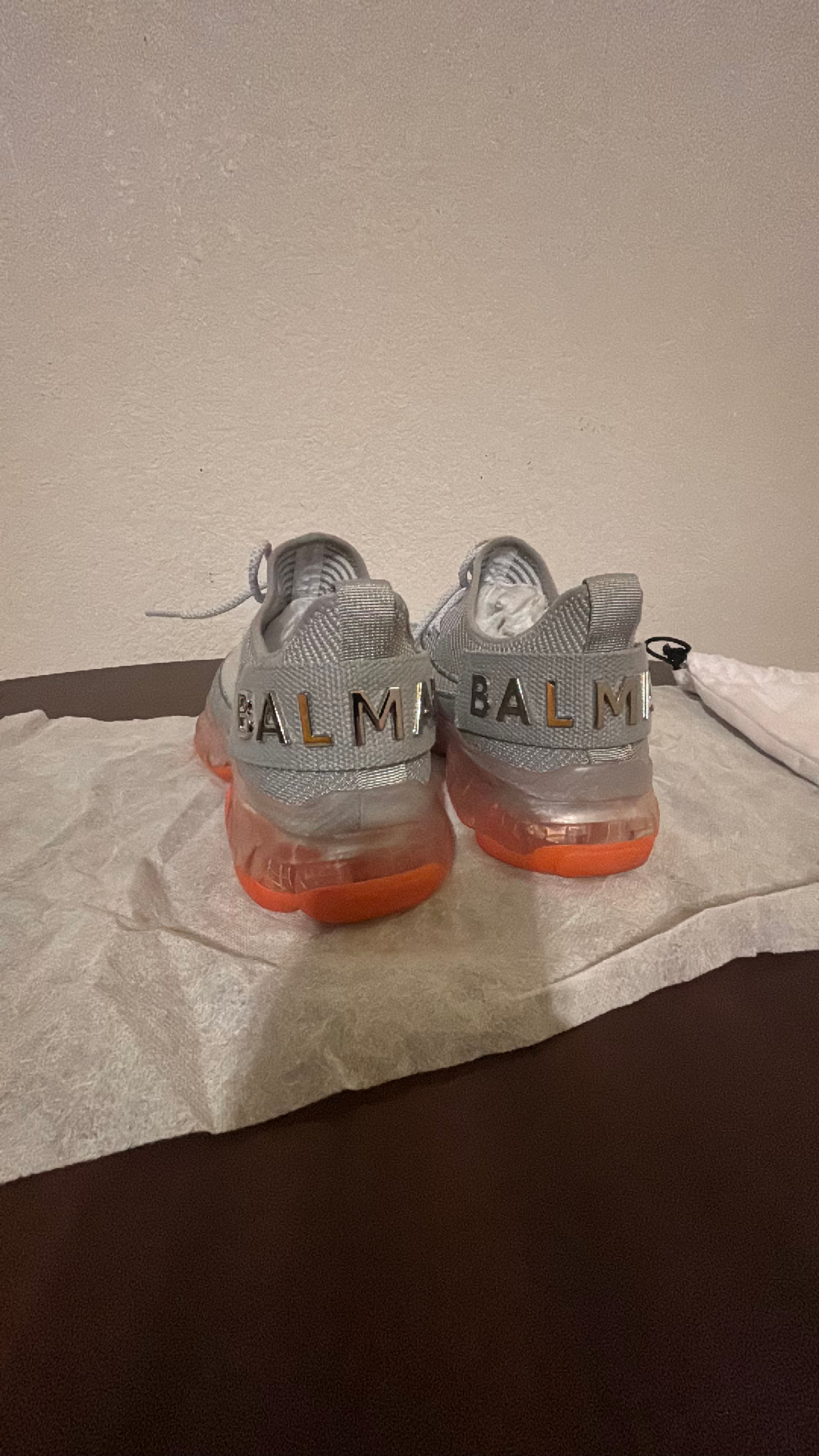 Balmain B-Bold Low-Top Knit Sneakers Grey Orange - Image 4