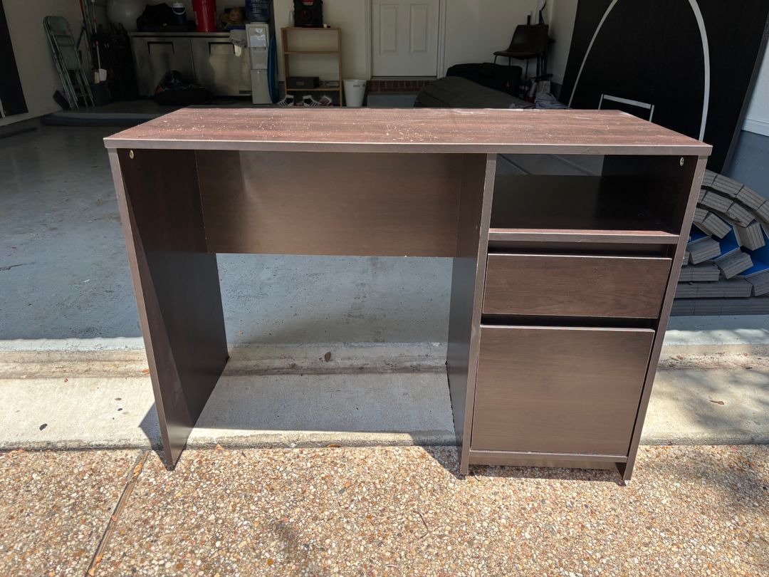 Simple Computer Desk