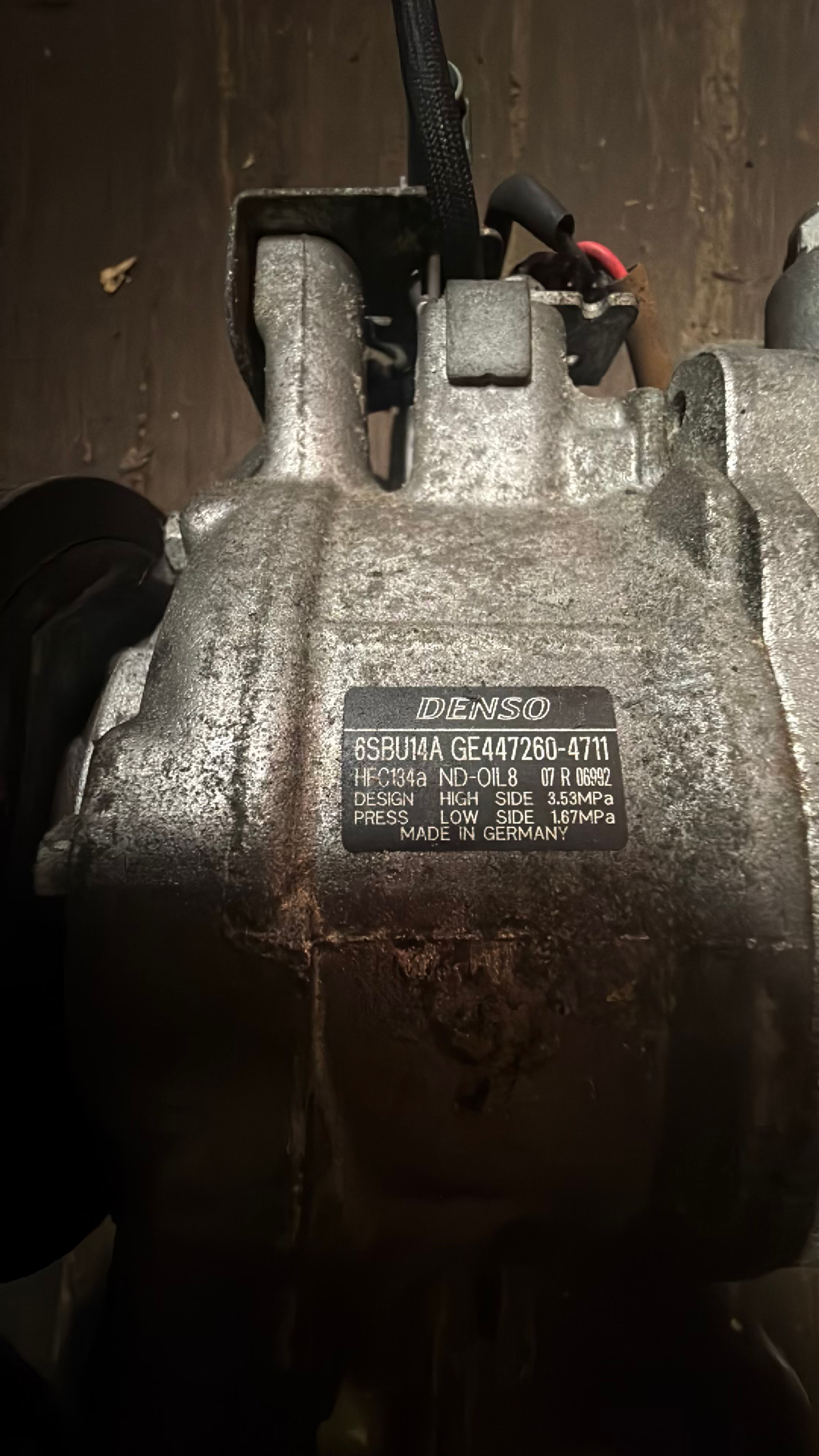 BMW Air Conditioning Compressor - Image 2