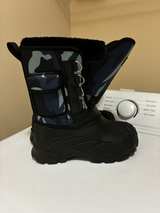 Men's Size 8 Waterproof Winter Snow Boots - Image 3
