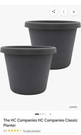 The HC Companies Classic Planter - Image 2