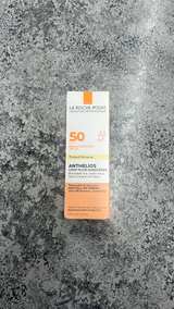 La Roche-Posay Anthelios Tinted Mineral Sunscreen SPF 50 - Image 3