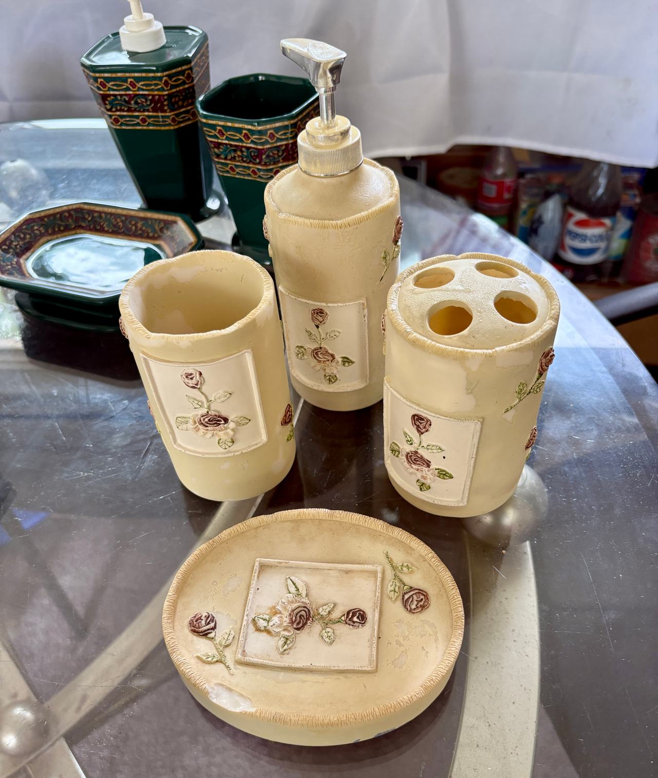 Floral Bathroom Accessory Set