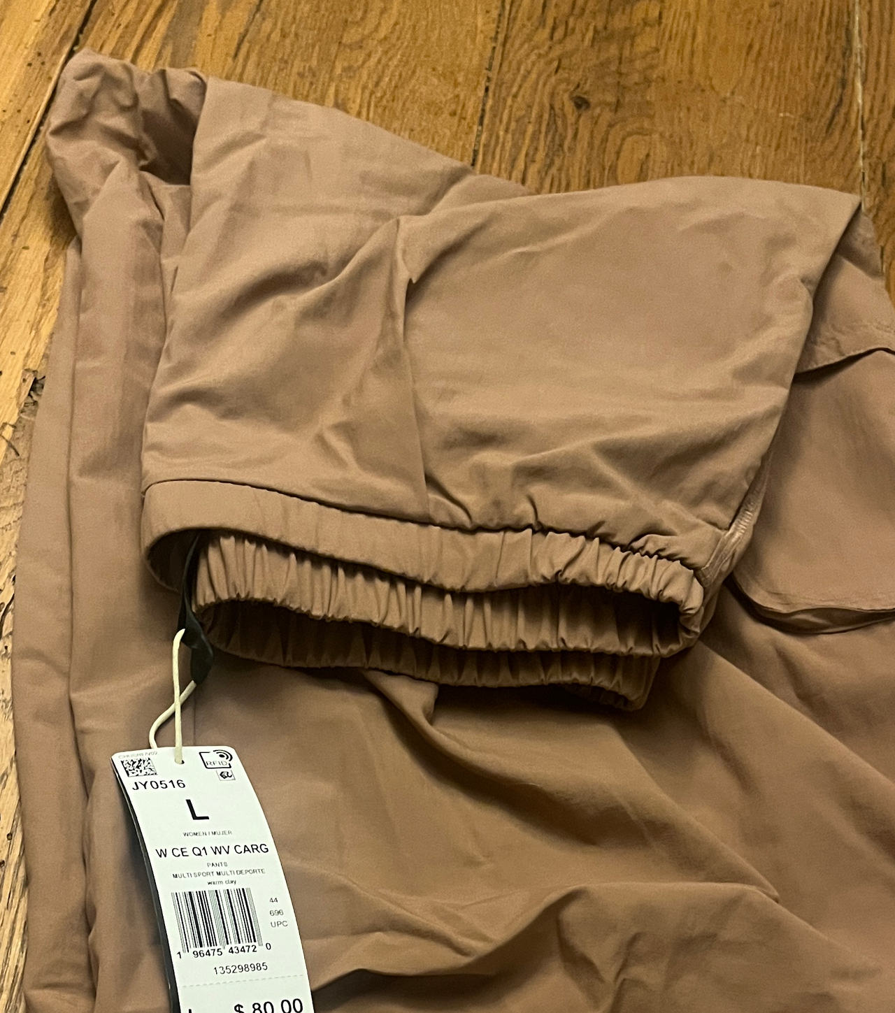 New with tags Adidas Women's Woven Cargo Pants Large
