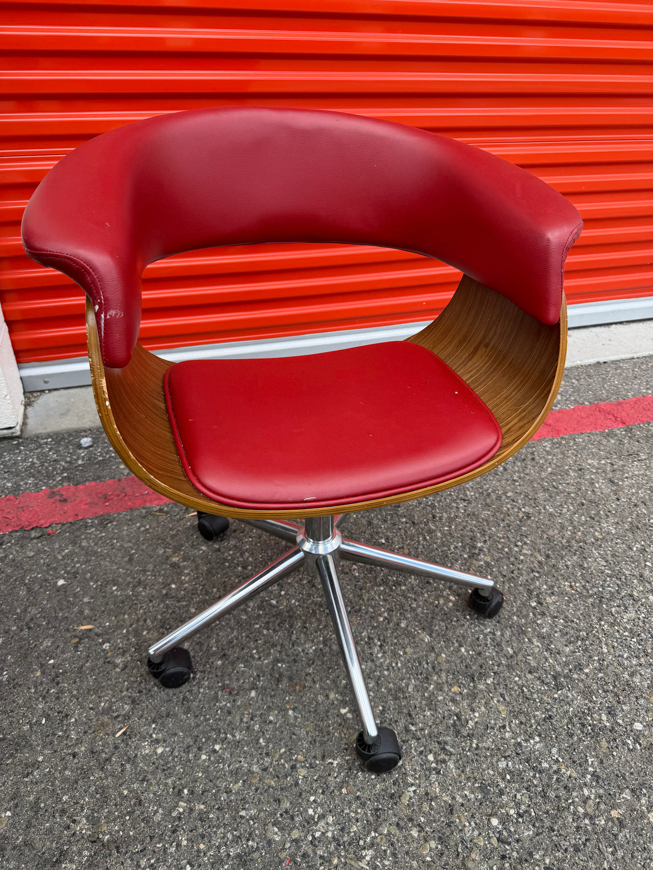 Mid-Century Modern Bentwood Swivel Office Chair