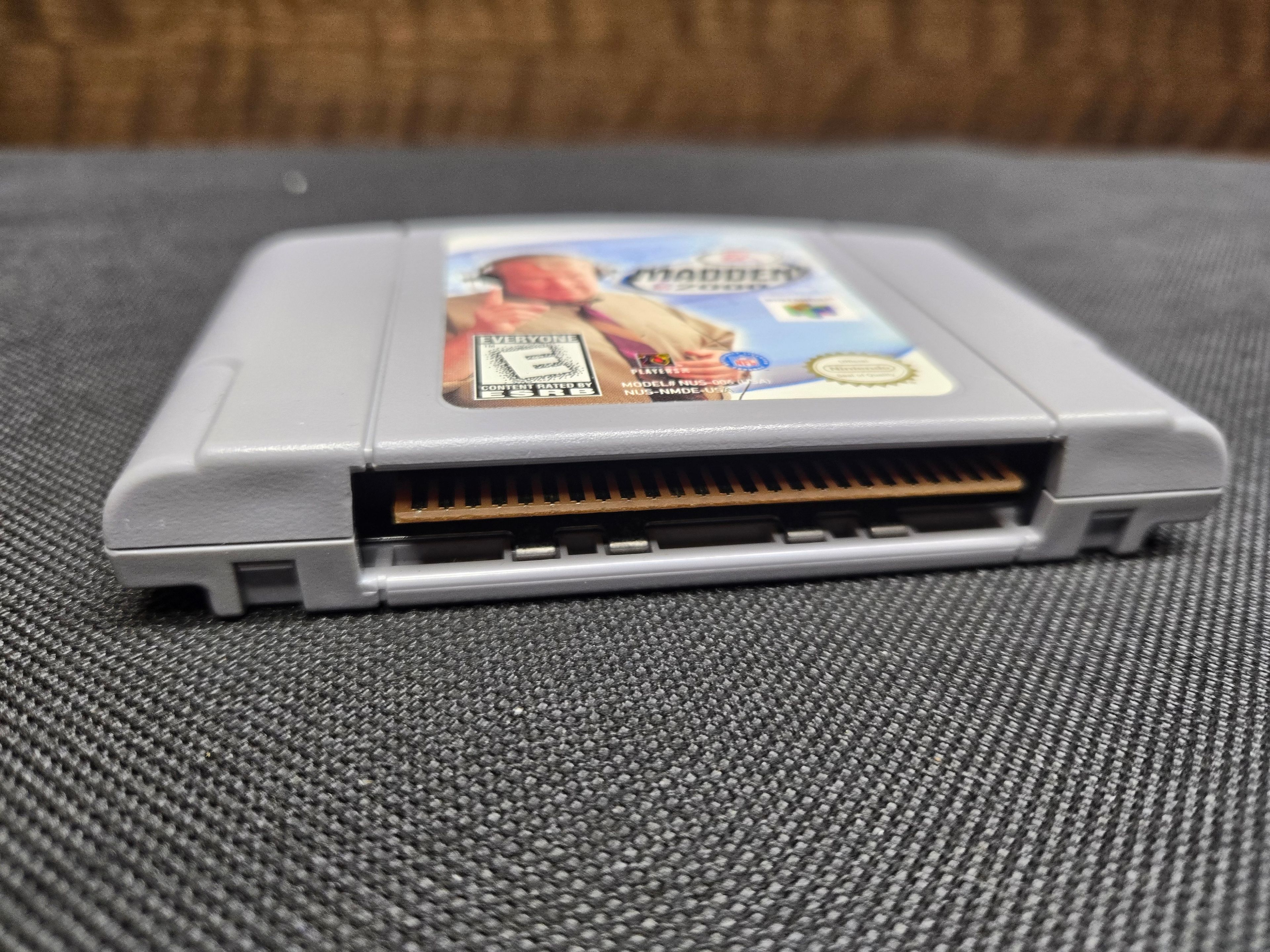 Madden NFL 2000 - Nintendo 64