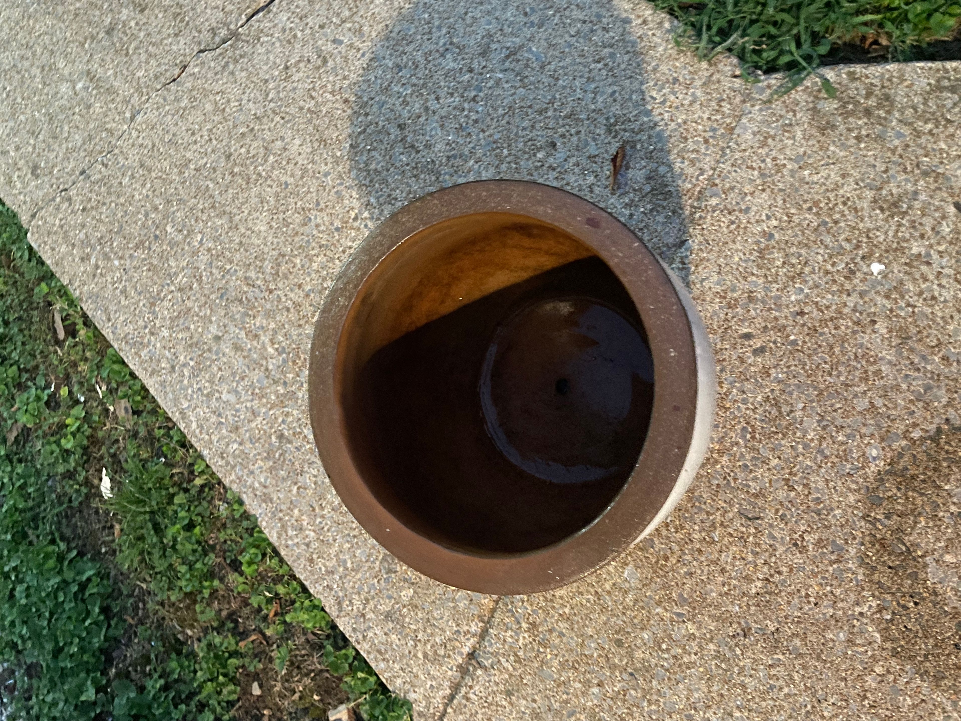 Outdoor Solutions Bell Planter Ceramic - Image 3