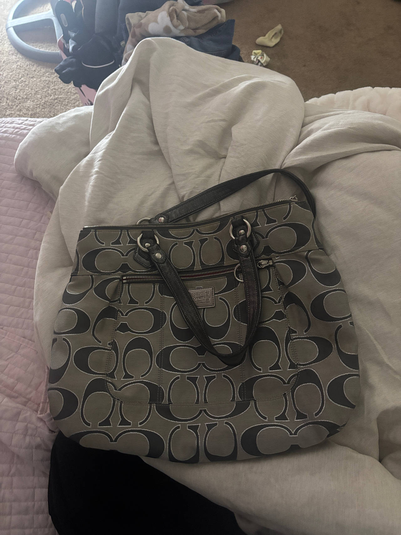 Coach Signature Tote Bag