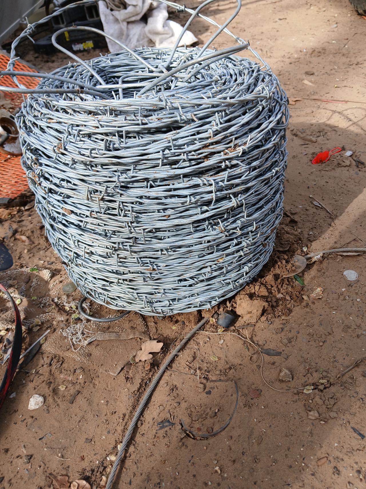 Galvanized Barbed Wire Roll
