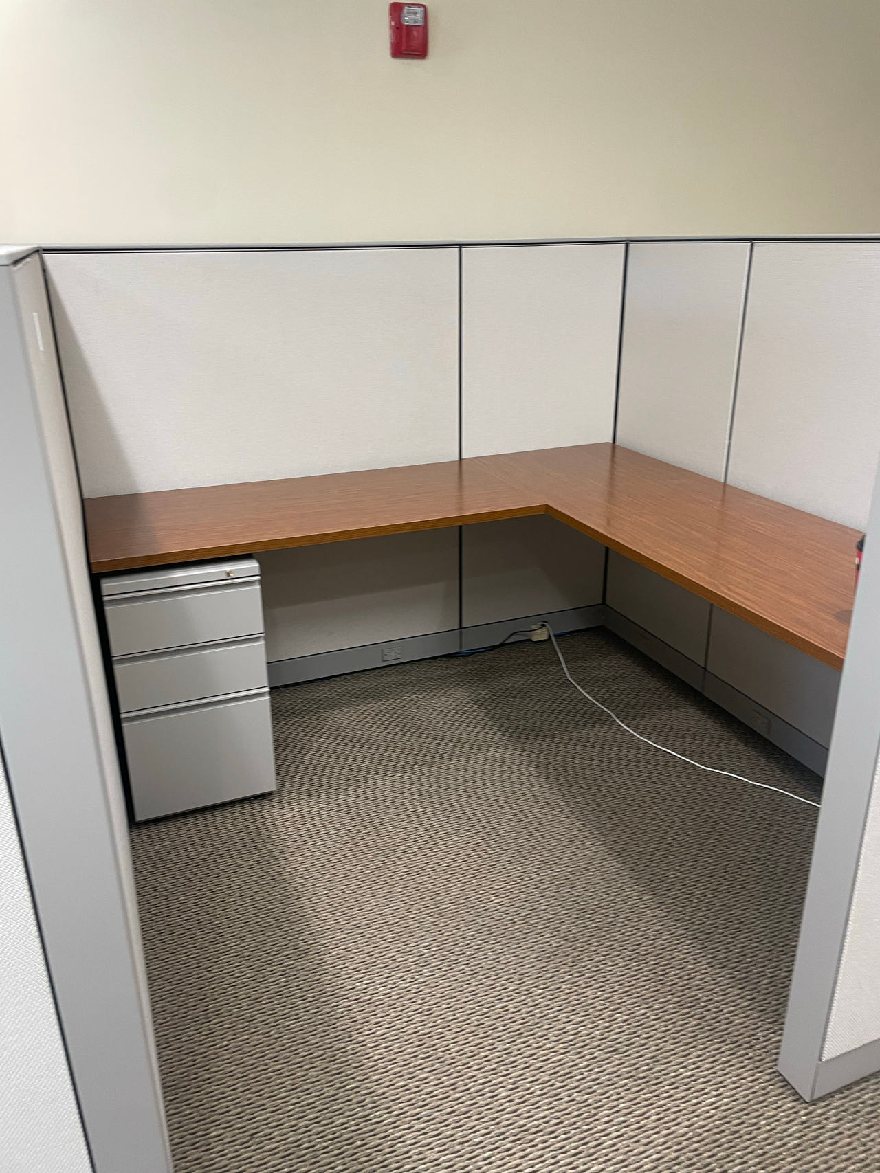 L-shaped Office Cubicle Desk