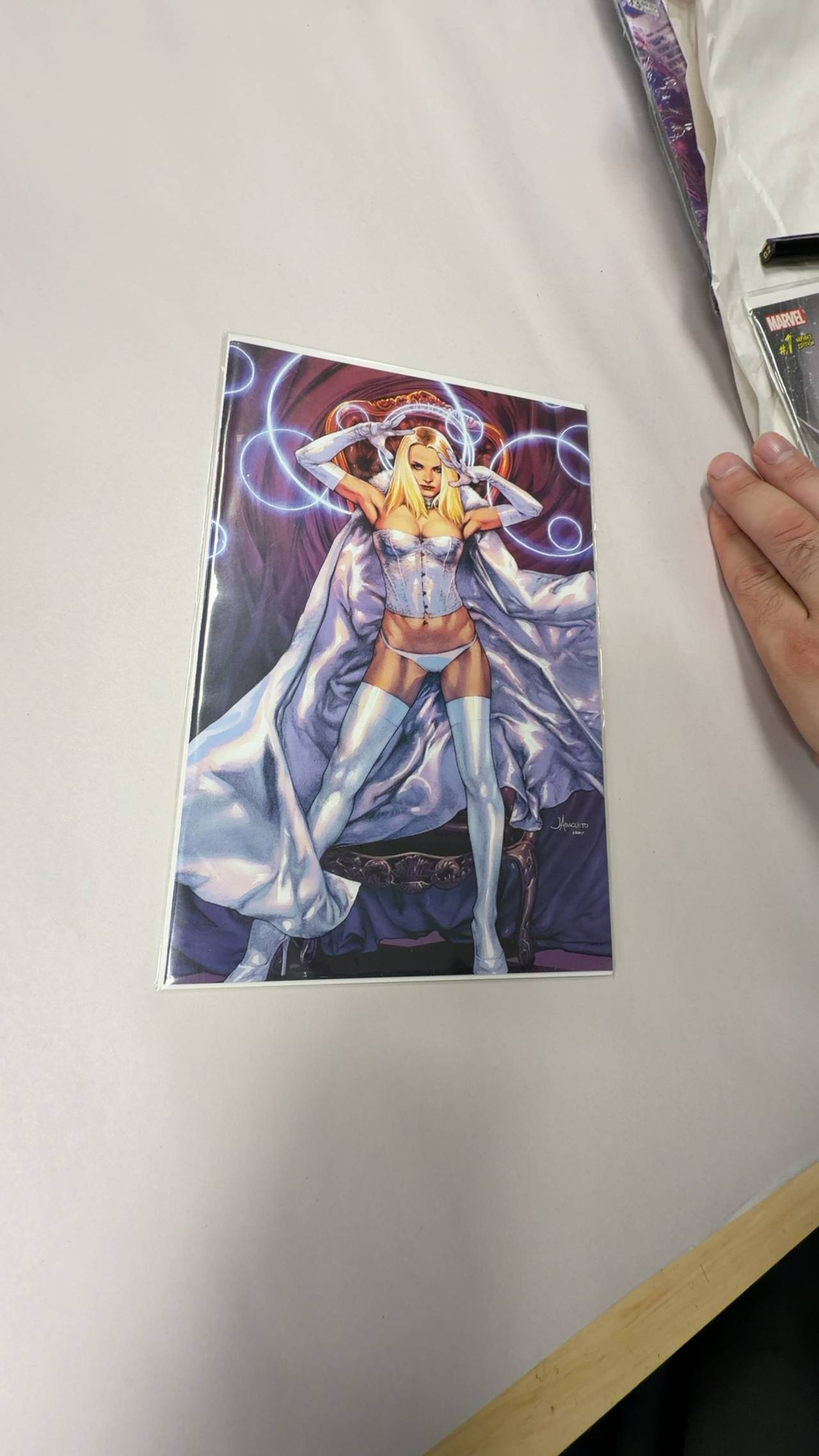 Marvel X-Men #9 Emma Frost Virgin Variant Comic