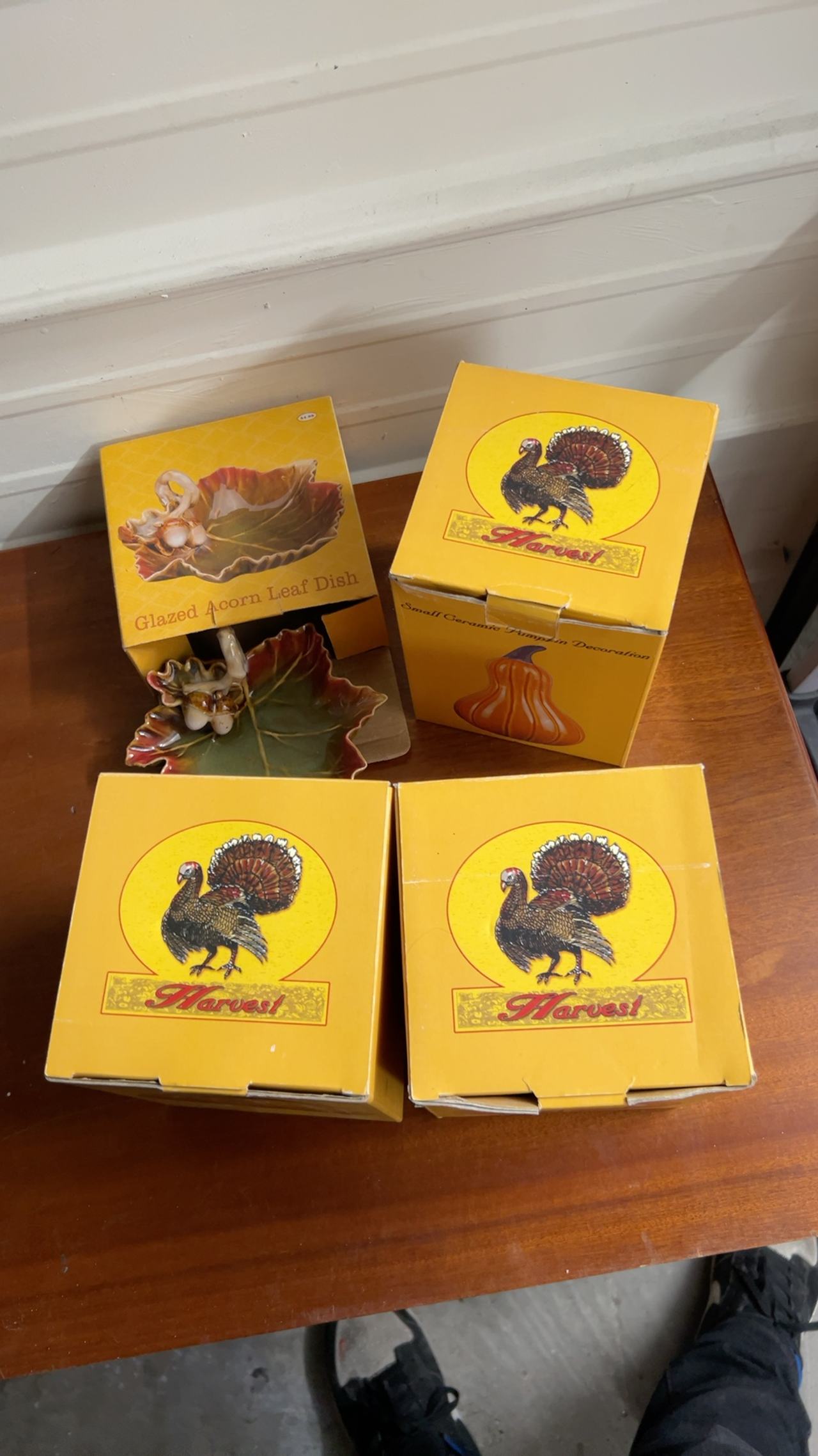 American Greetings Thanksgiving Turkey Tissue Honeycomb Centerpiece