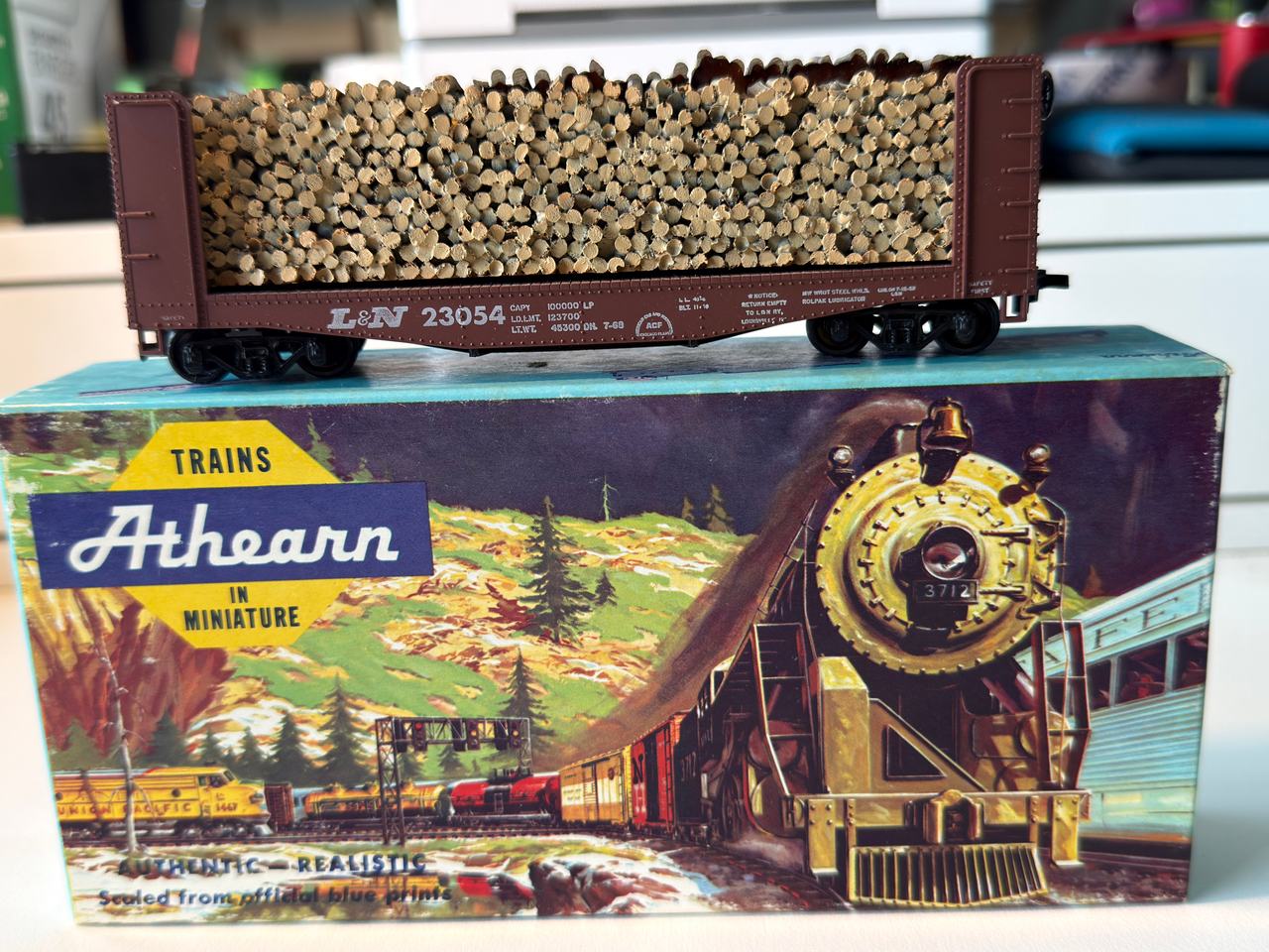 Athearn HO Scale L&N Pulpwood Flatcar #23054