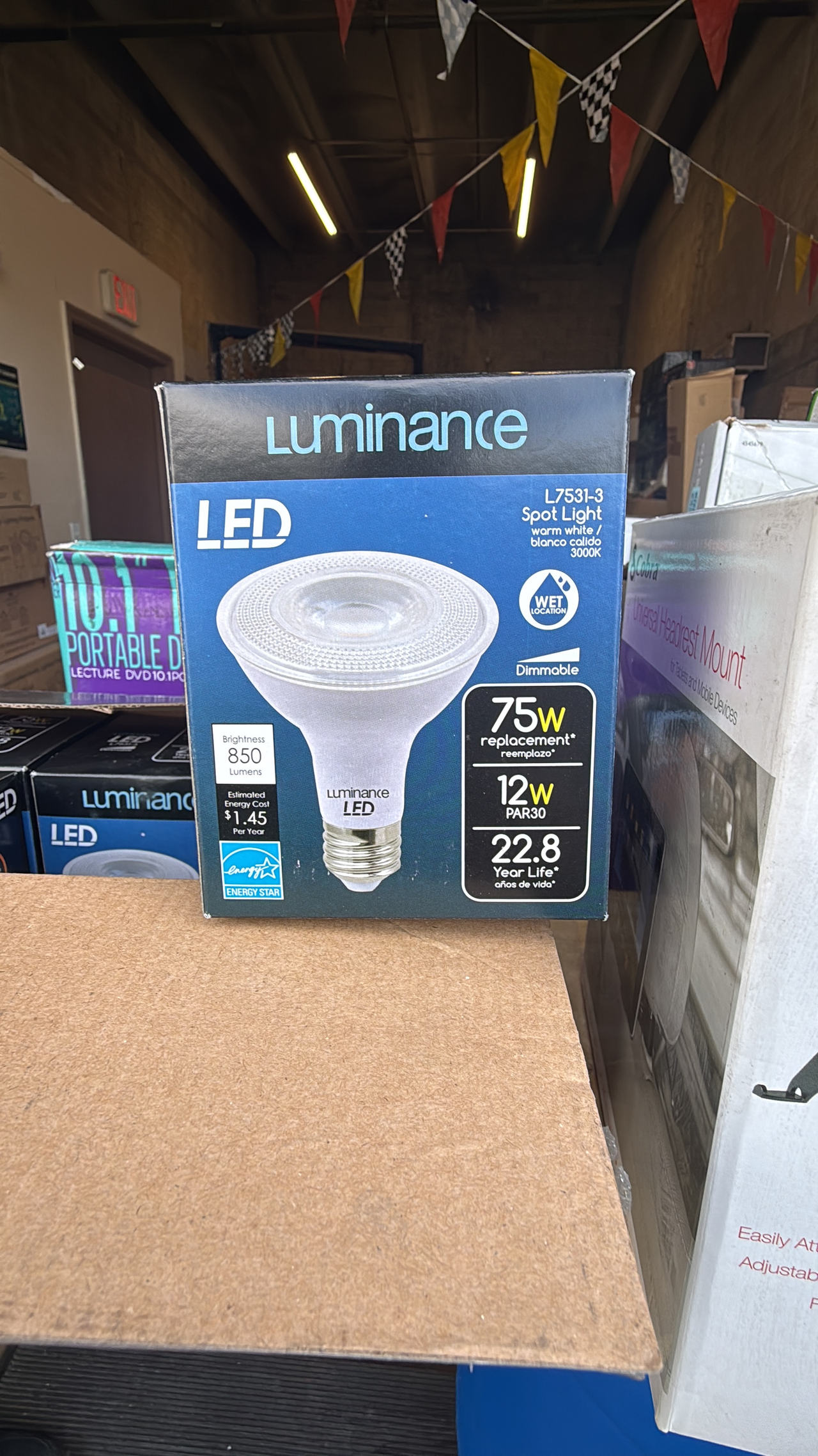 Luminance L7531-3 LED PAR30 Spot Light Bulb