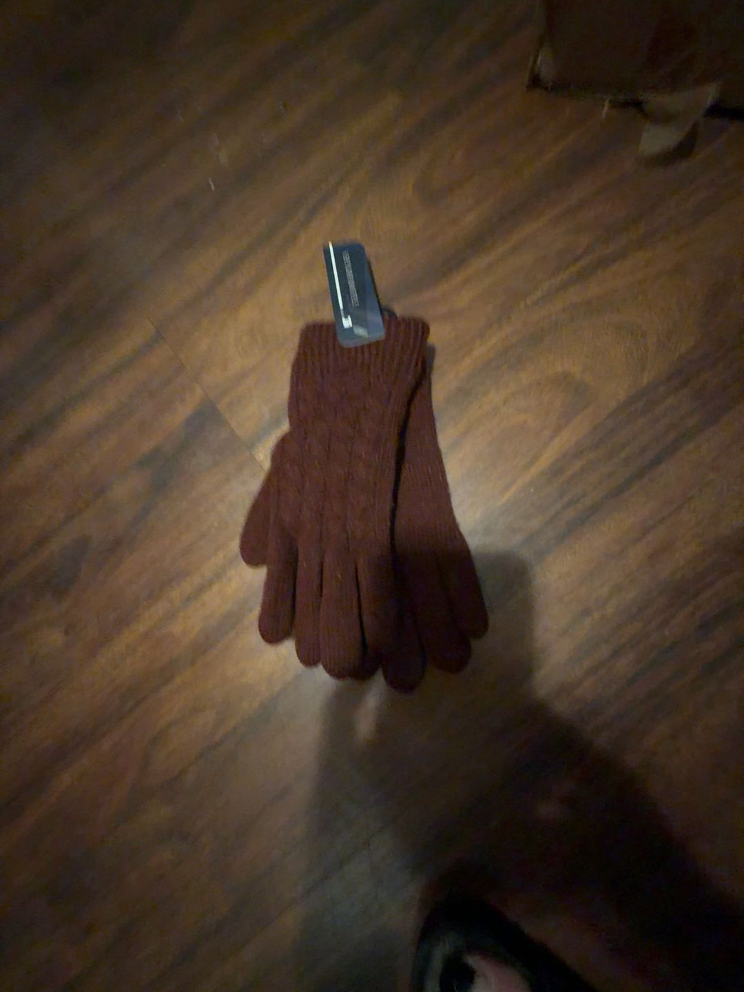 Cable Knit Touchscreen Gloves